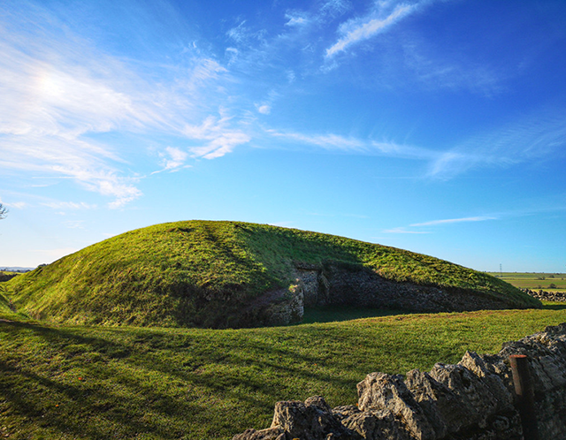 Belas Knap Longbarrow